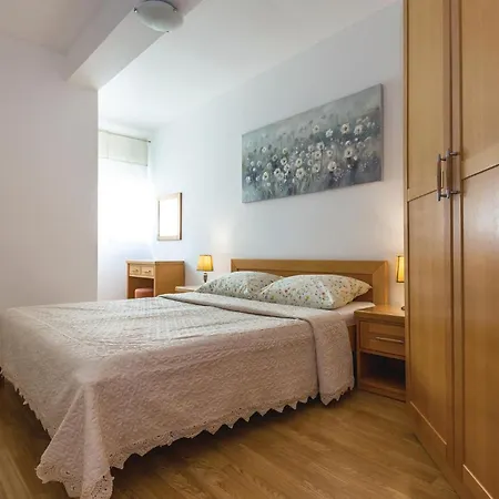 Lägenhet Vukovarska I Makarska