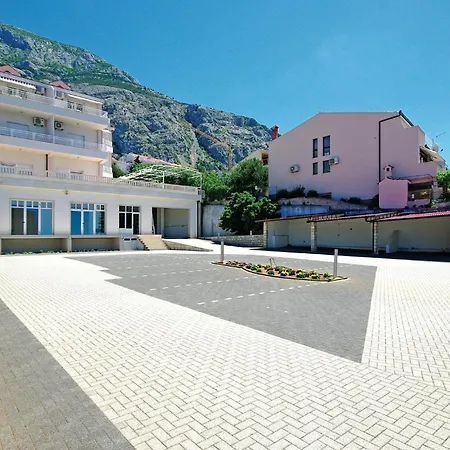 Vukovarska I Makarska